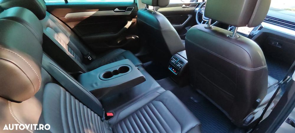 Volkswagen Passat 2.0 TDI DSG 4Motion Highline - 11