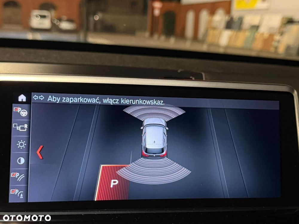 BMW X1 sDrive18i Sport Line - 19