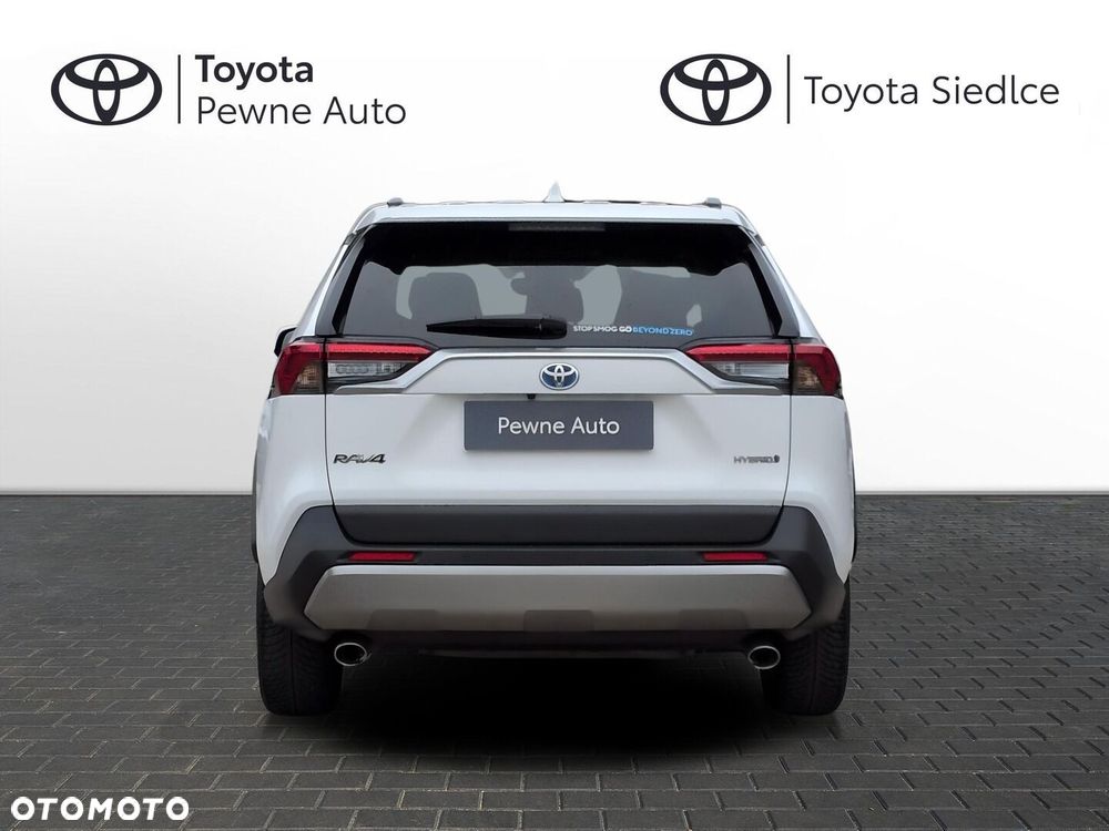 Toyota RAV4 - 8
