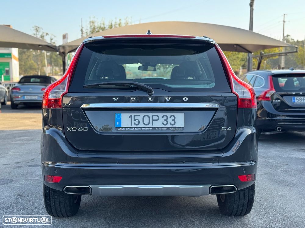 Volvo XC 60 2.0 D4 Momentum Geartronic - 6
