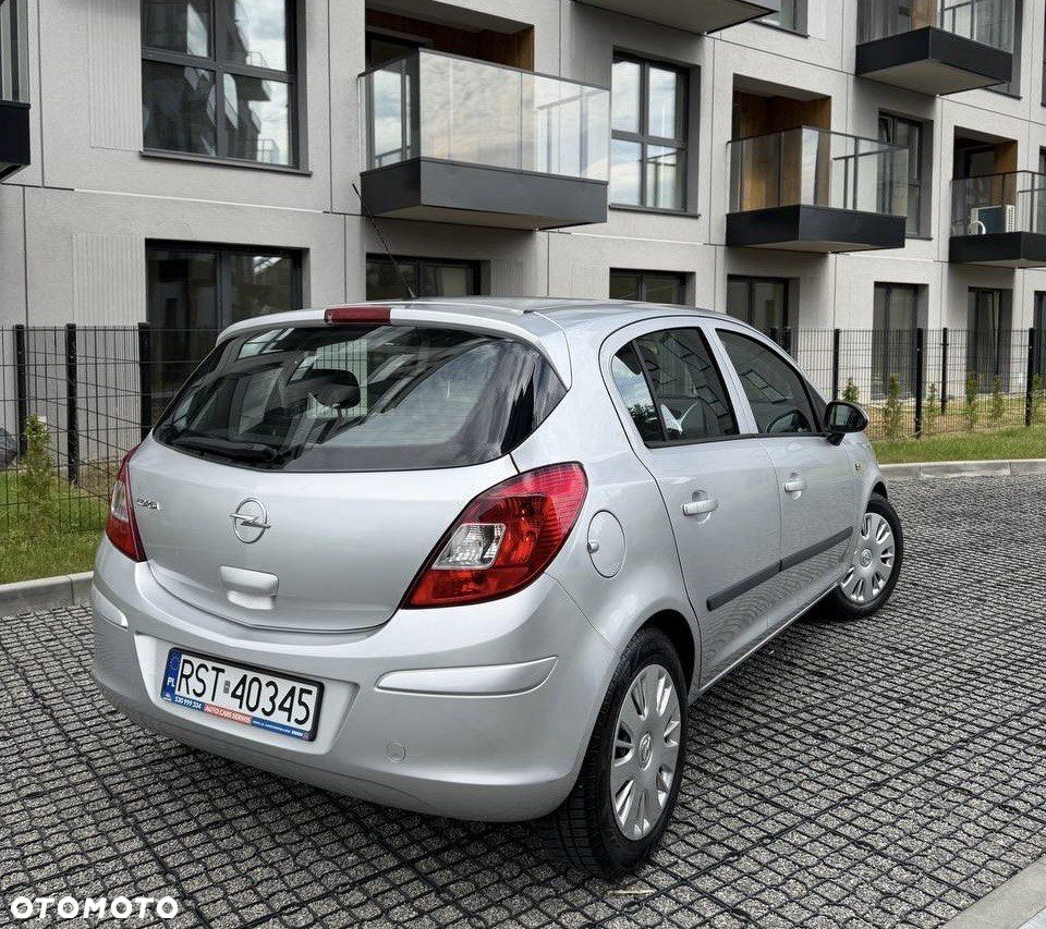 Opel Corsa 1.4 16V Enjoy - 4