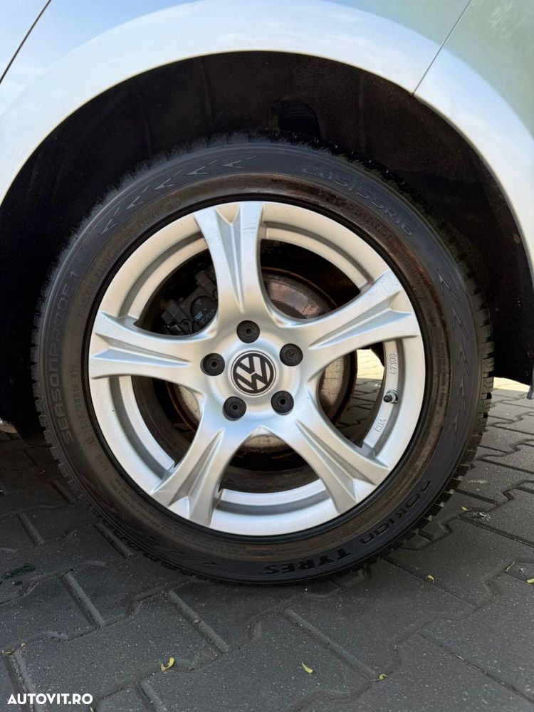 VOLKSWAGEN Golf 2013 — imagine 7