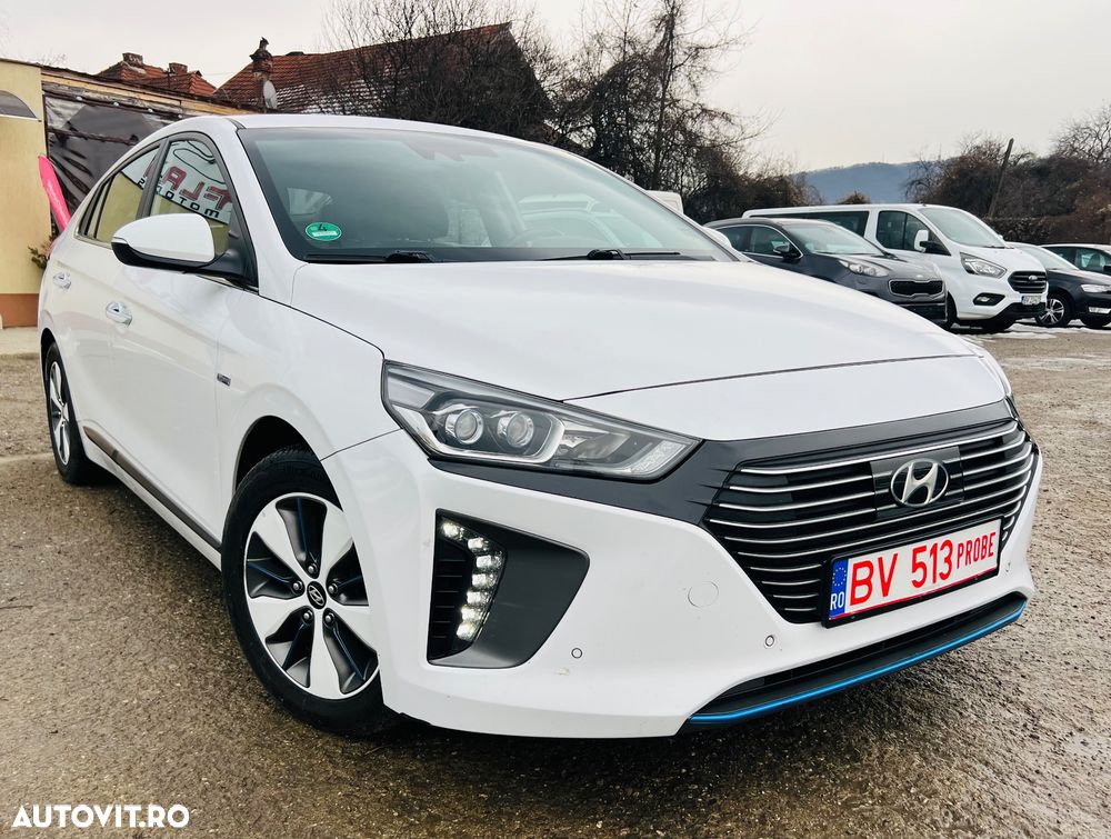 Hyundai IONIQ 1.6 GDI Premium - 2