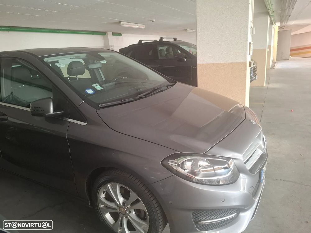 Mercedes-Benz B 180 d Urban - 2