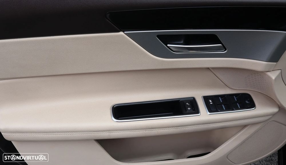 Jaguar XF E-Performance Prestige - 19