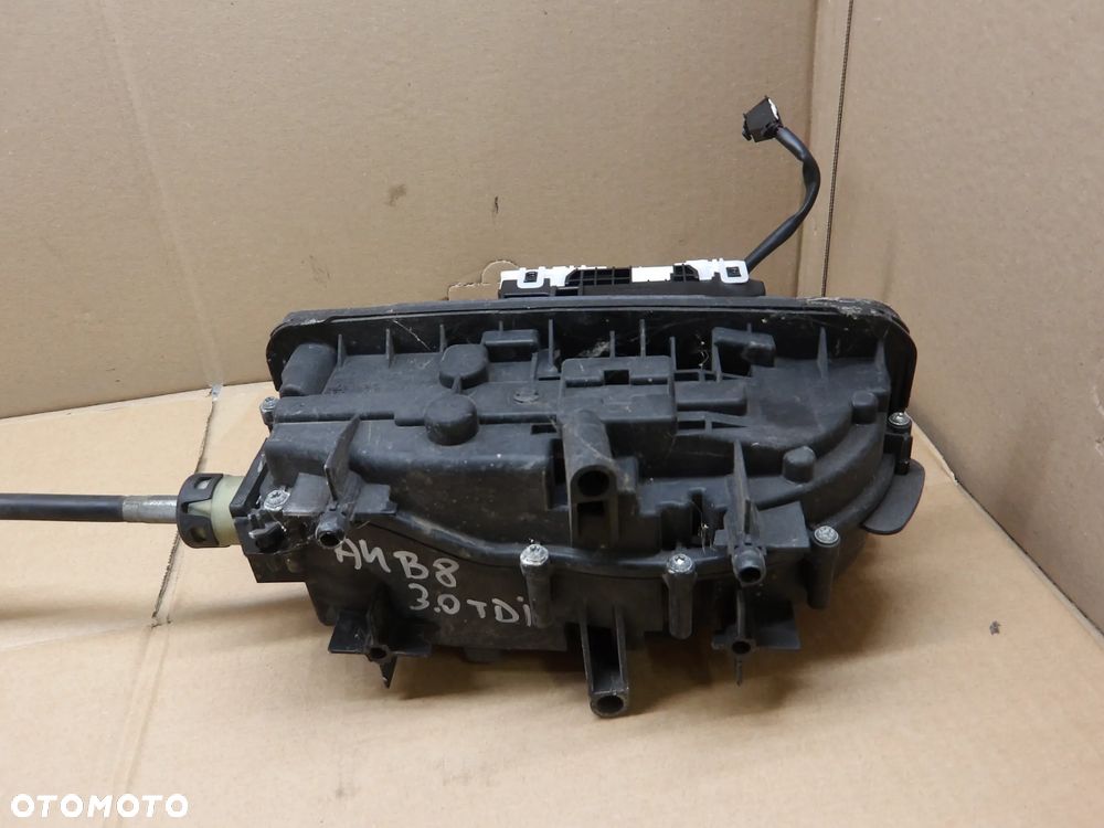 AUDI A4 B8 KOMBI 08-12 3.0TDI LEWAREK WYBIERAK ZMIANY BIEGÓW 8K1713041AD - 4
