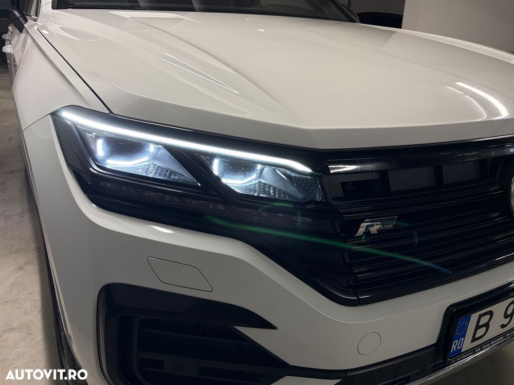 Volkswagen Touareg - 22