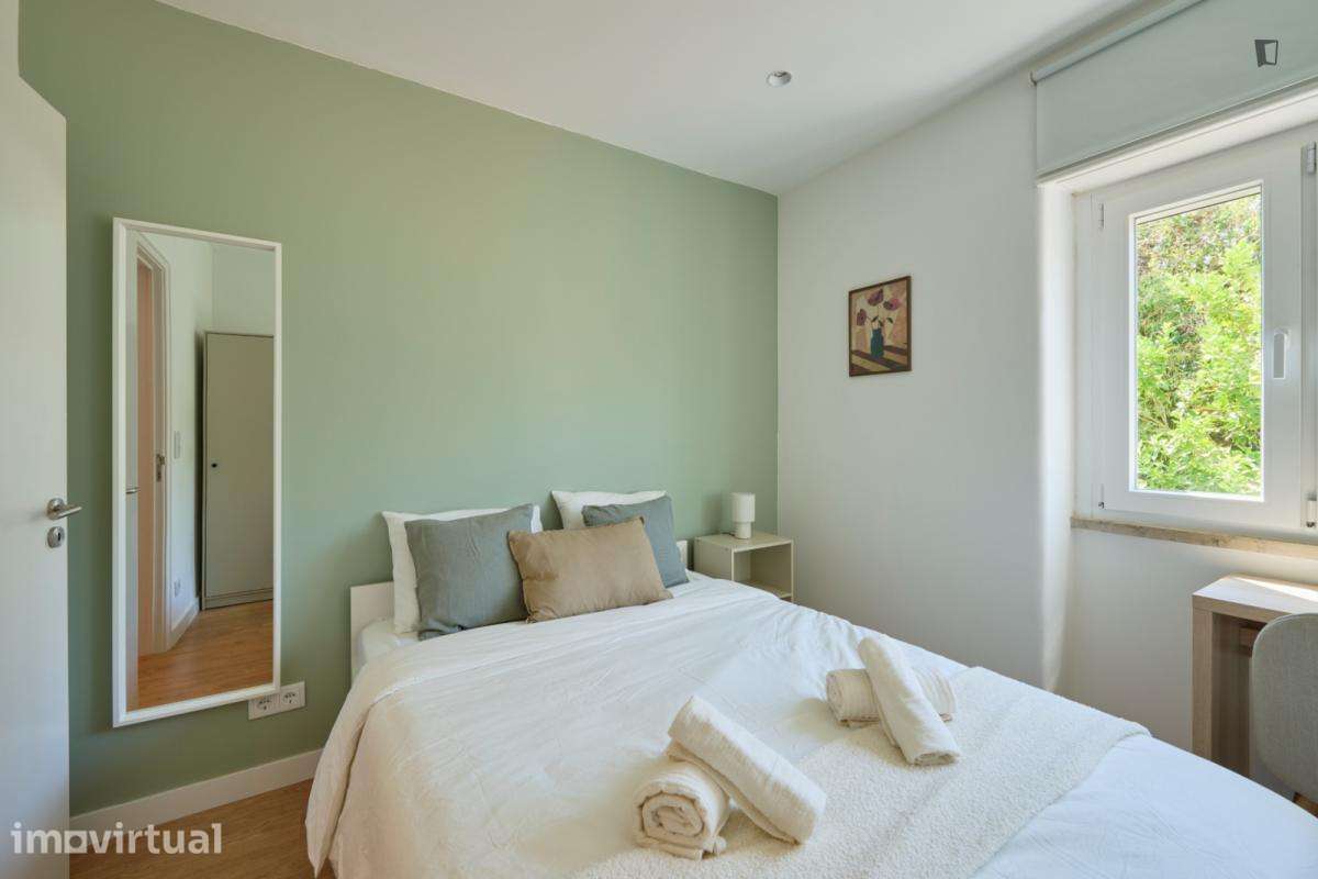 Quarto - localizado em Alameda Lisbon - Grande imagem: 5/45