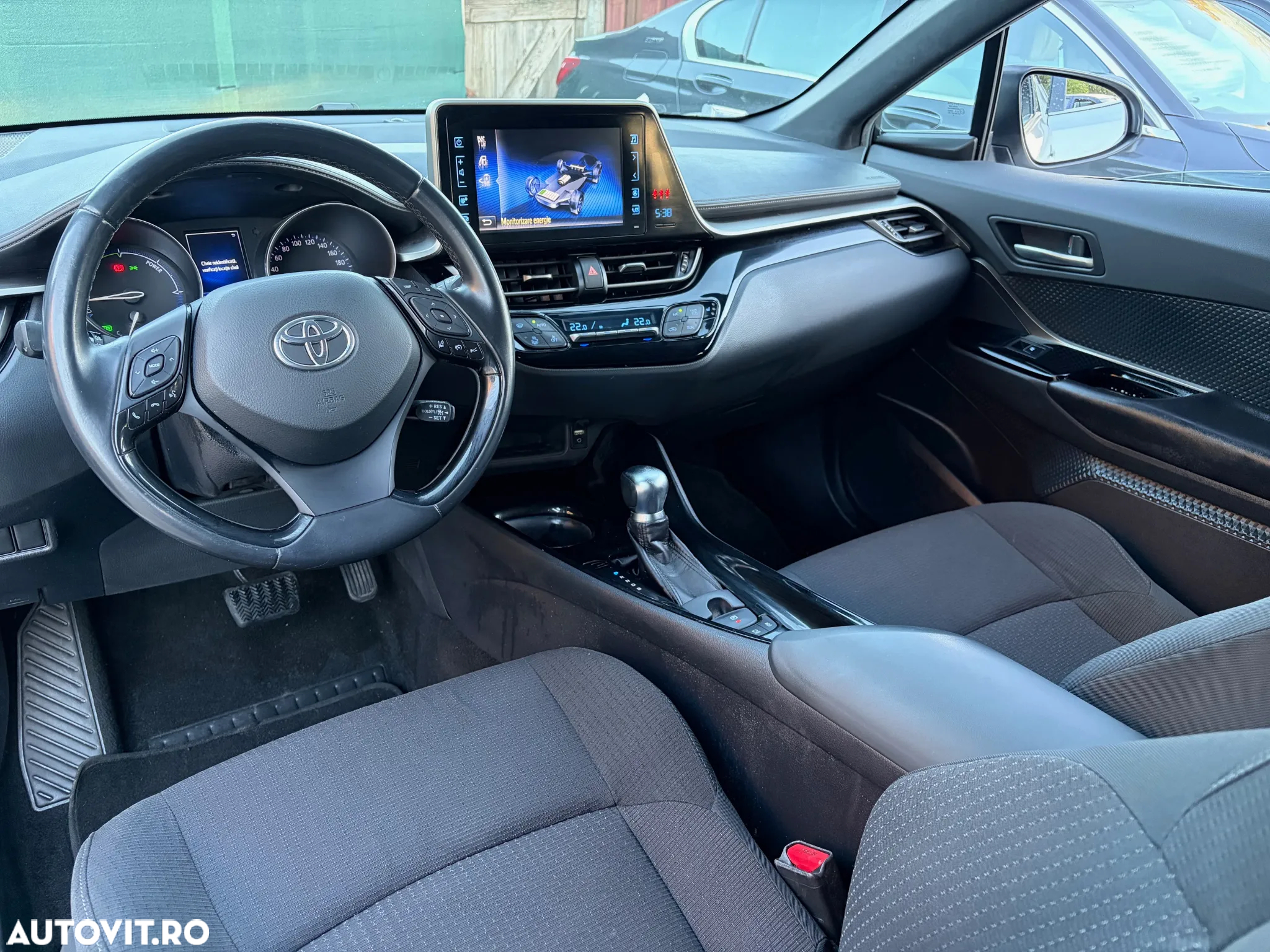 Toyota C-HR - 7