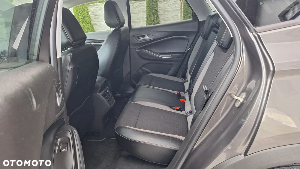 Opel Grandland X 1.2 Start/Stop Color Line - 31