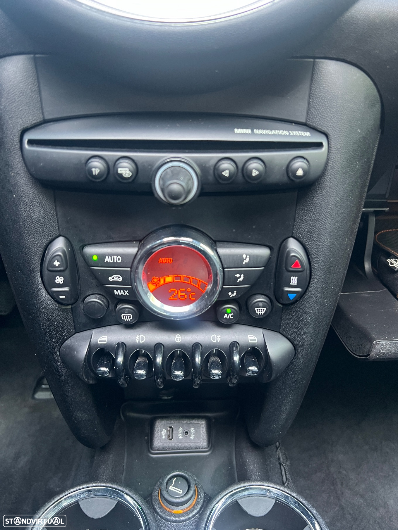MINI 3 Portas Cooper D - 33