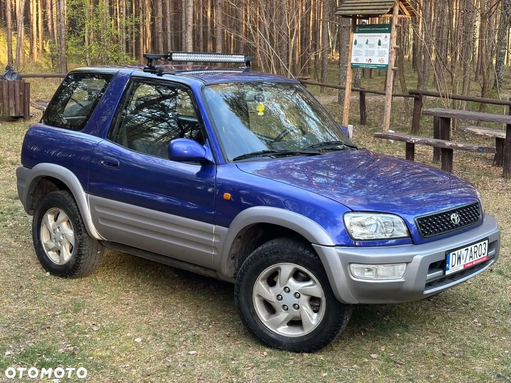 Toyota RAV4 2.0 - 3