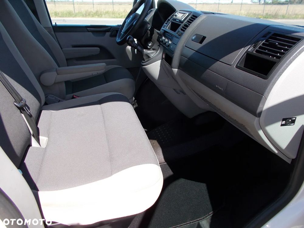 Volkswagen Transporter - 13