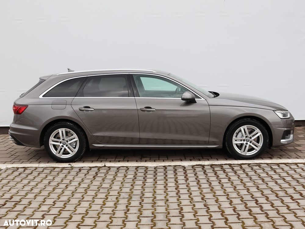 Audi A4 Avant 2.0 40 TDI quattro S tronic Advanced - 6