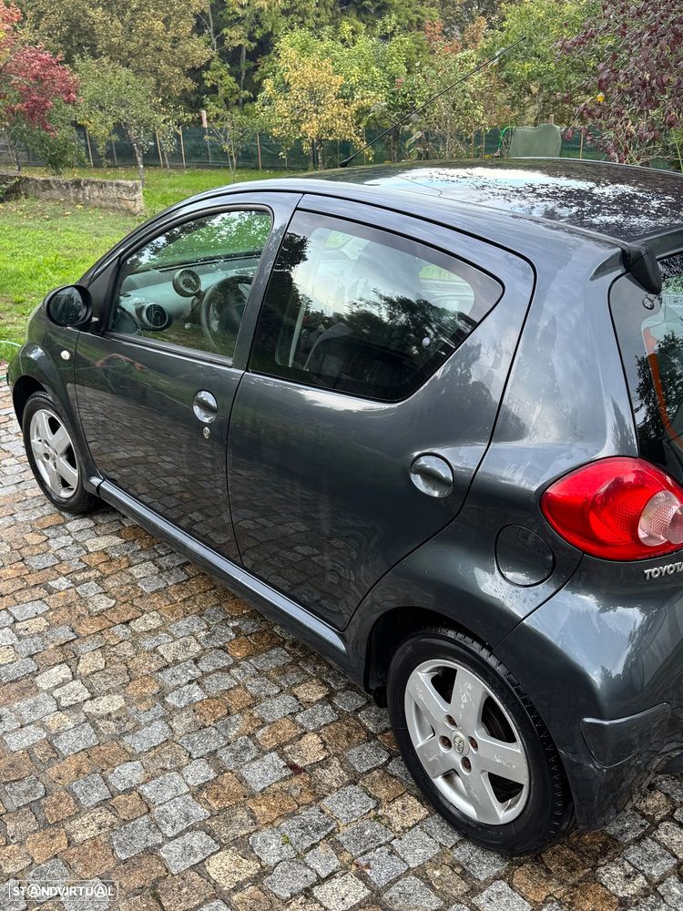 Toyota Aygo - 6