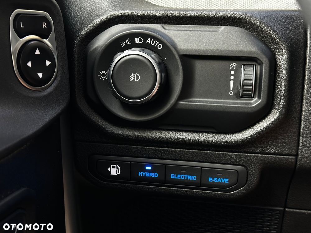 Jeep Wrangler - 20