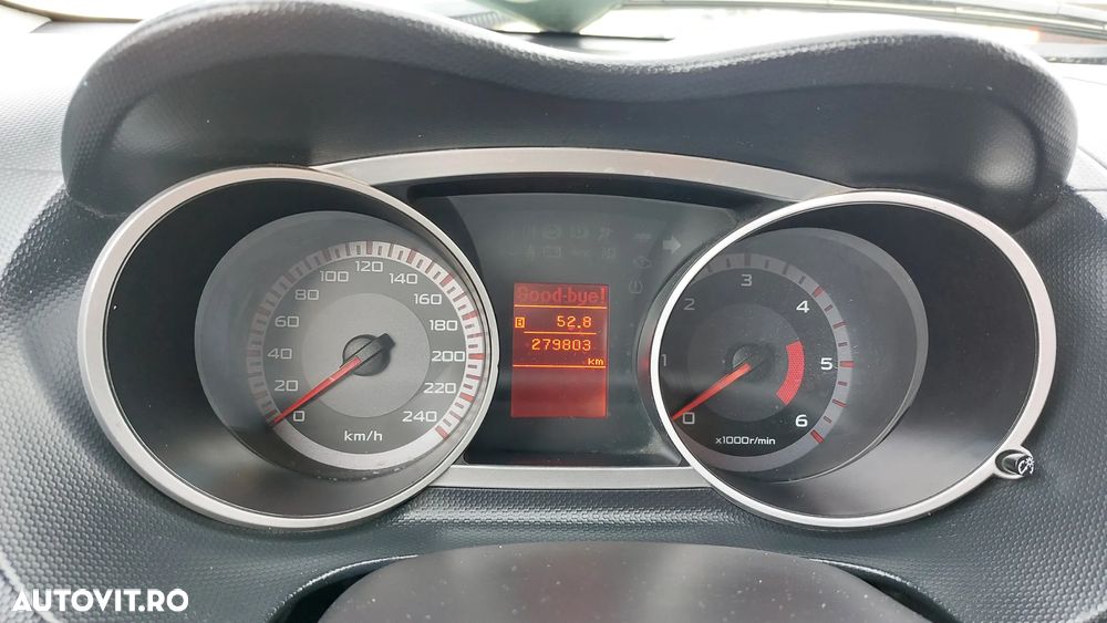 Mitsubishi Outlander 2.0 DI-D 4WD Instyle - 10