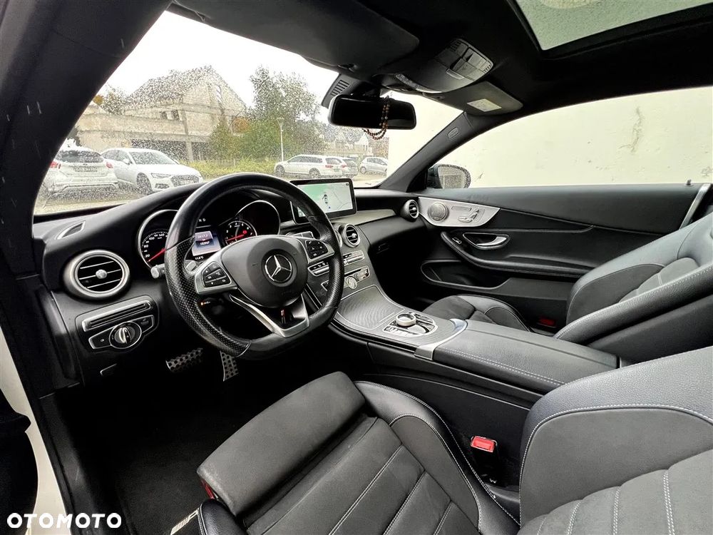 Mercedes-Benz Klasa C 200 4-Matic 9G-TRONIC - 11