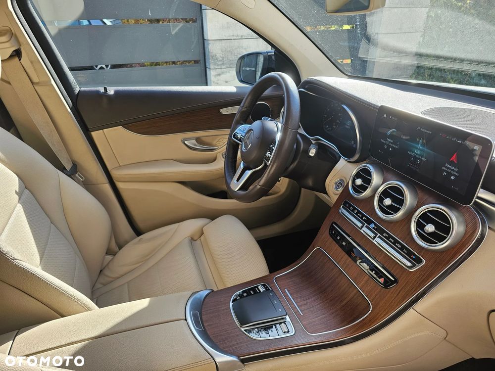 Mercedes-Benz Glc 2019 photo 2
