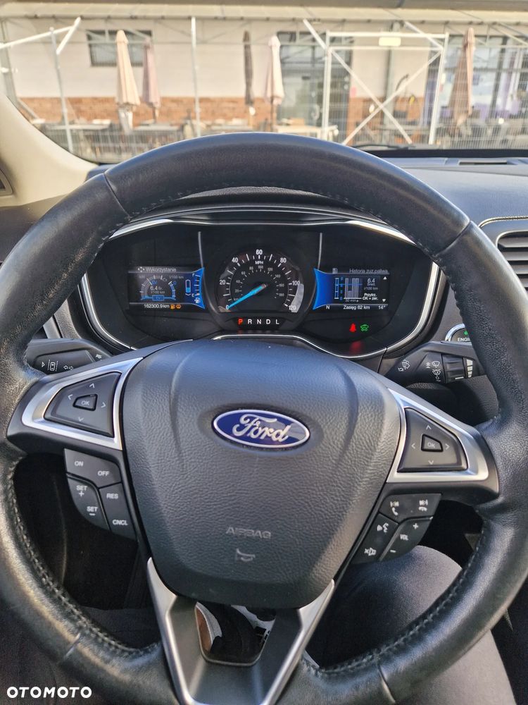 Ford Mondeo 2.0 Hybrid Titanium - 9