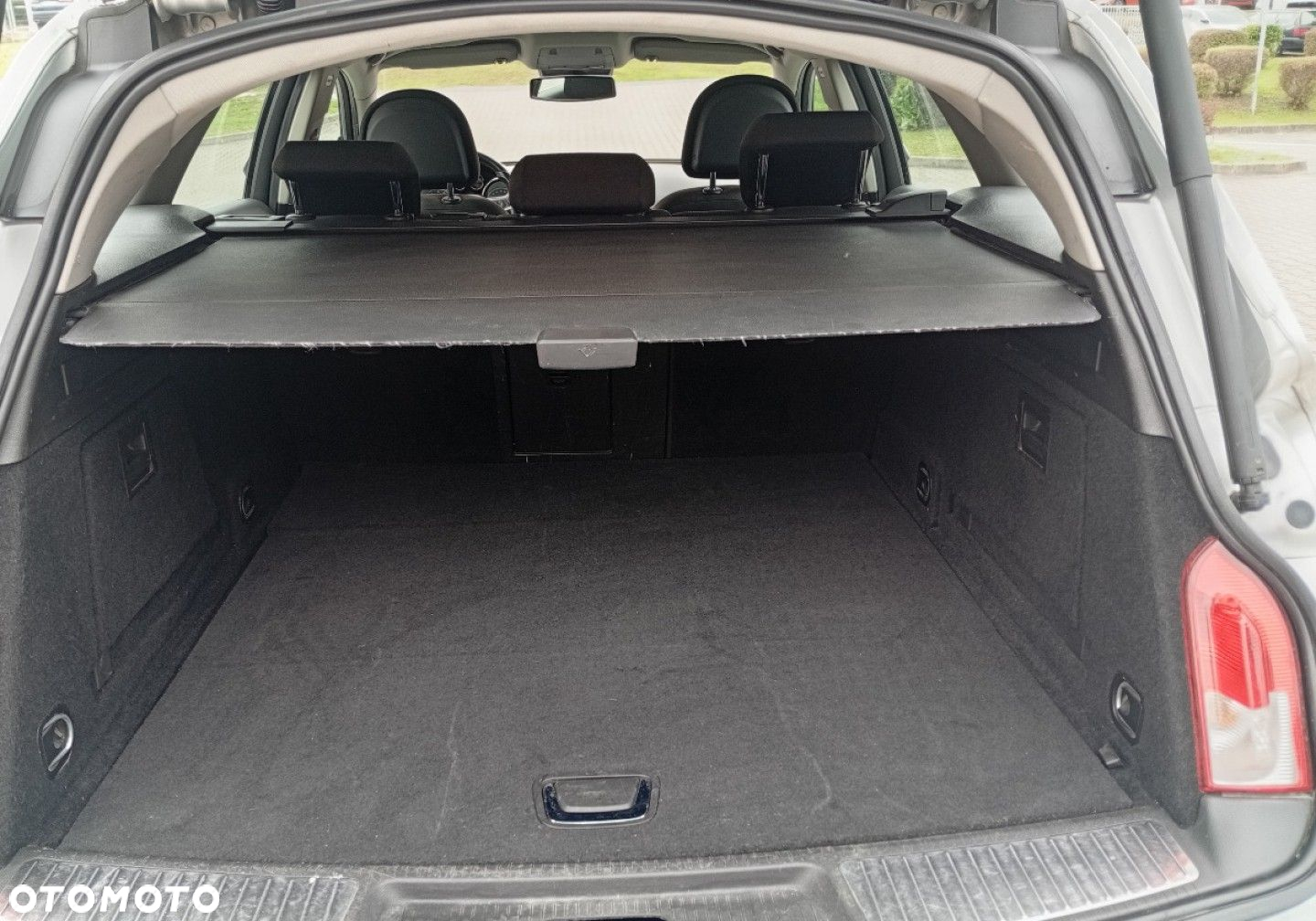 Opel Insignia - 12