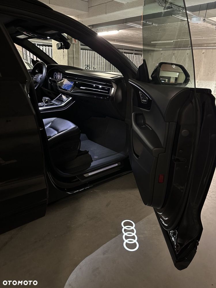 Audi Q8 55 TFSI mHEV Quattro Tiptronic - 19