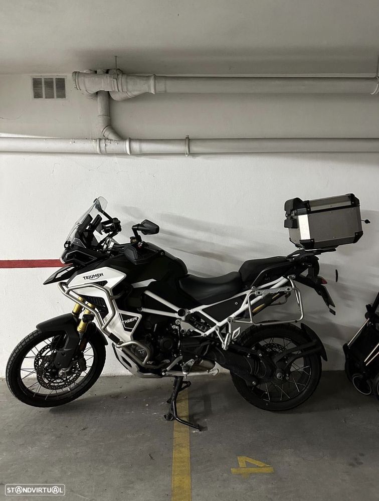 Triumph Tiger Rally Explorer - 9