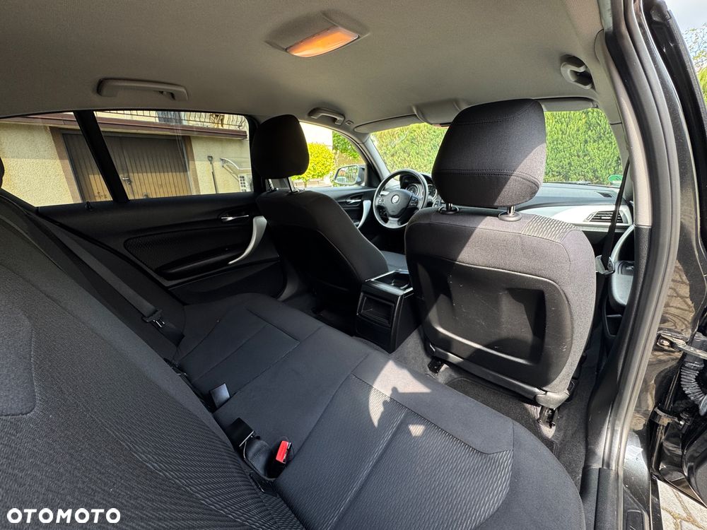 BMW Seria 1 116i Sport Line - 32
