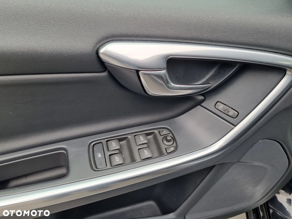 Volvo V60 DRIVe Kinetic - 11