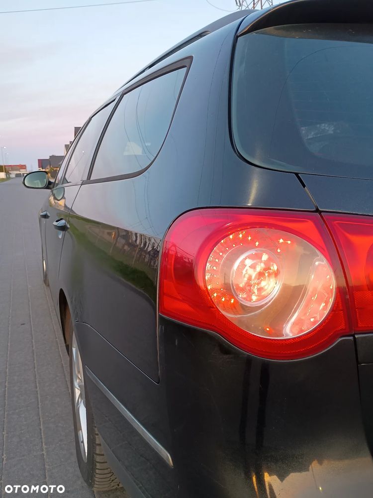 Volkswagen Passat 1.9 TDI Comfortline - 12