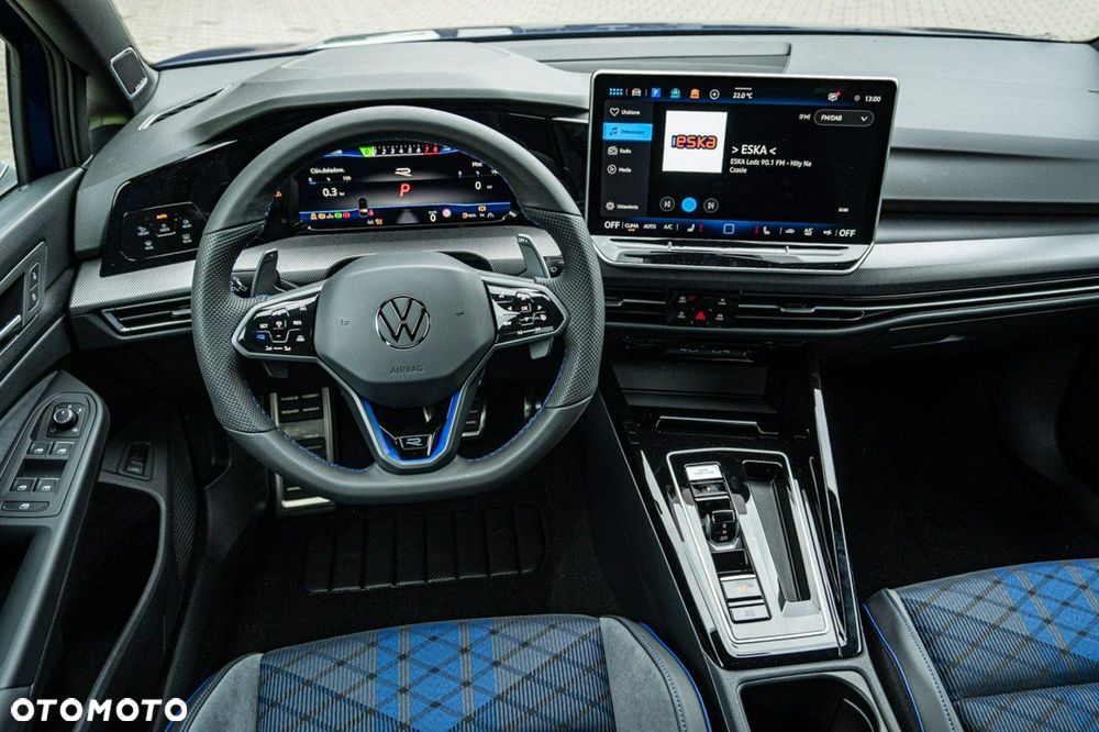 Volkswagen Golf - 28