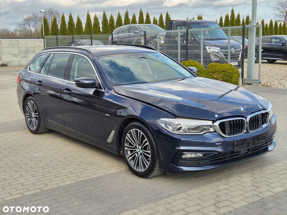BMW Seria 5 530d xDrive Sport Line