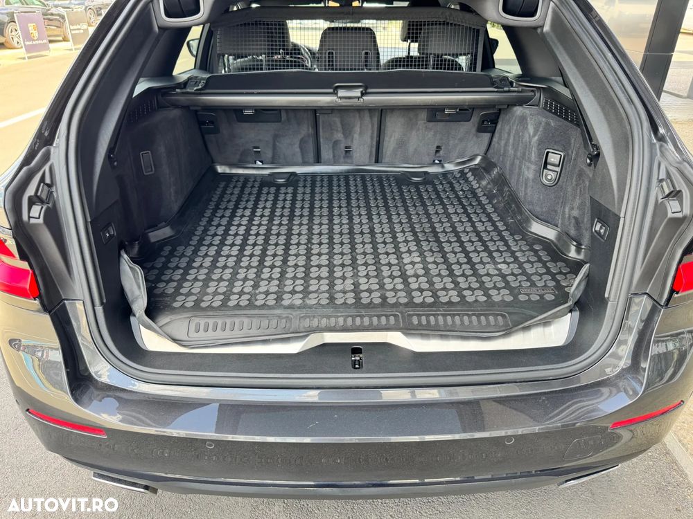 BMW Seria 5 530e xDrive Touring Aut. - 20