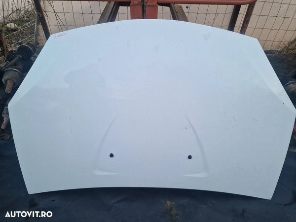 Capota motor Dacia Sandero an 2008-2012