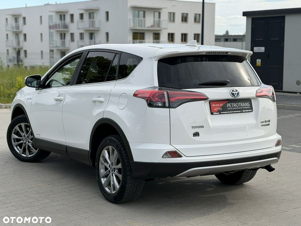 Toyota RAV4 - 9
