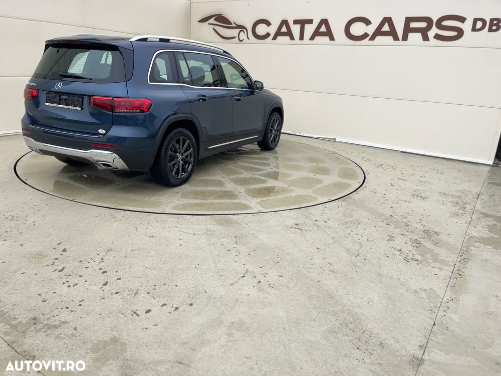 Mercedes-Benz GLB - 13