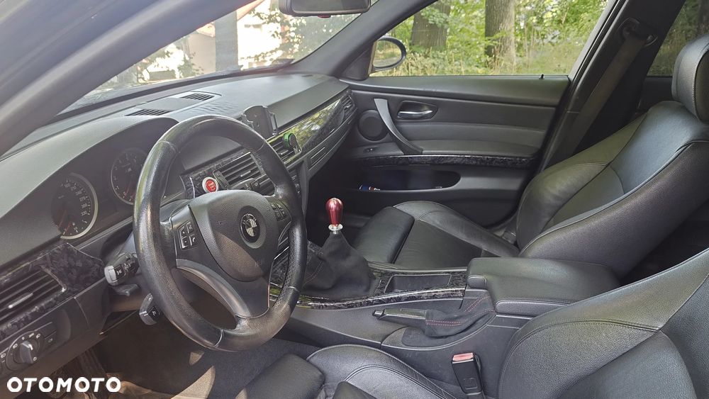 BMW Seria 3 335i - 16