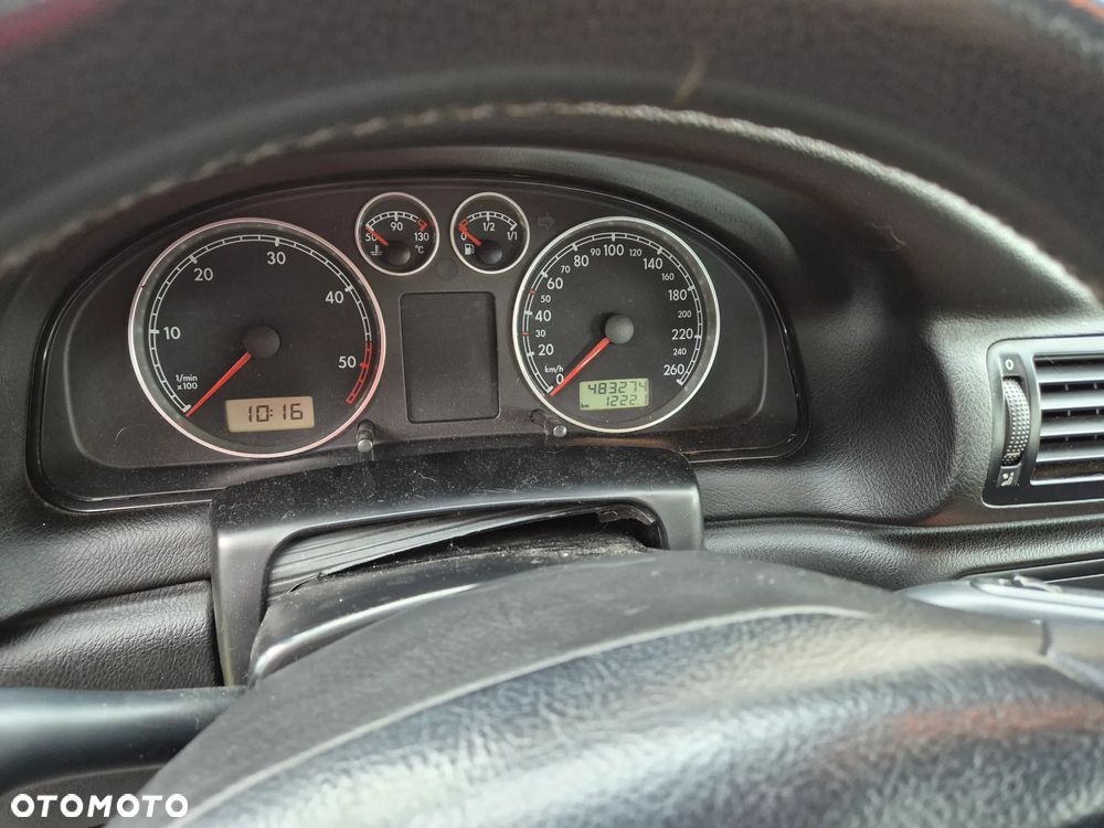 Volkswagen Passat 1.9 TDI Basis - 7