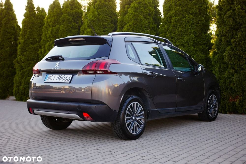 Peugeot 2008 - 11