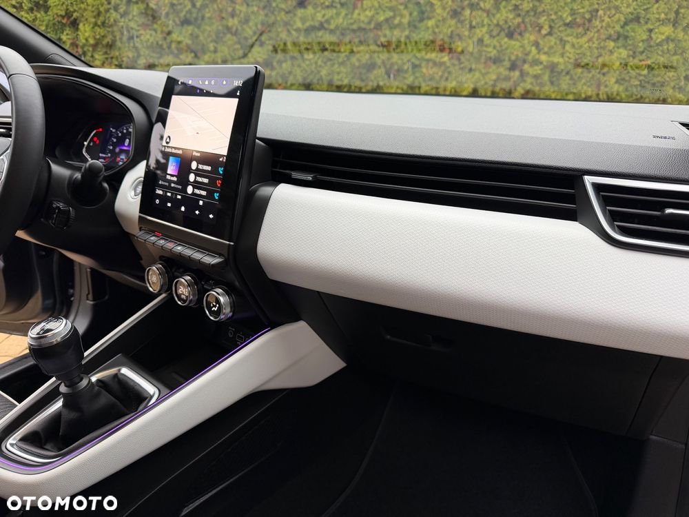 Renault Clio BLUE dCi 100 INTENS - 11