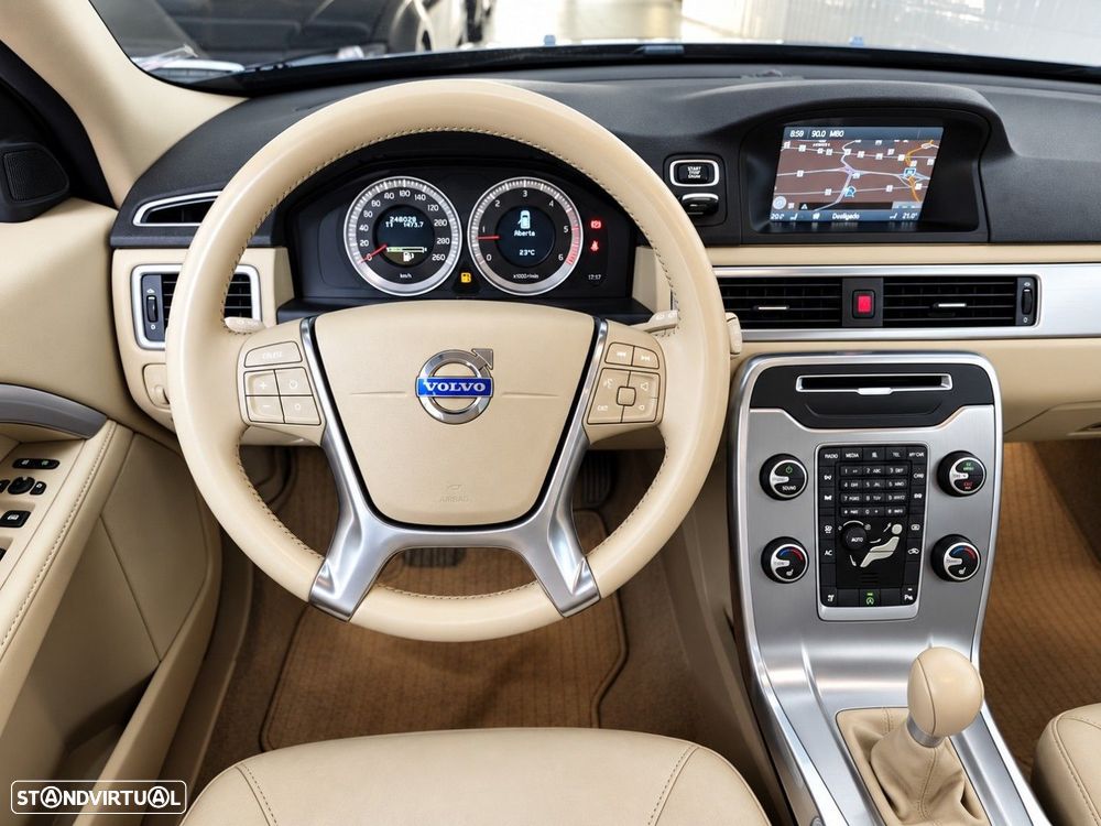 Volvo V70 2.0 D4 Summum - 13