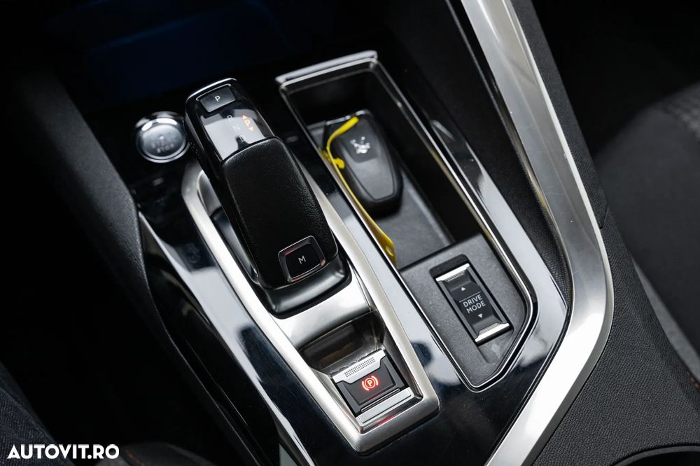 Peugeot 3008 BlueHDi 130 Stop & Start EAT8 Active - 18