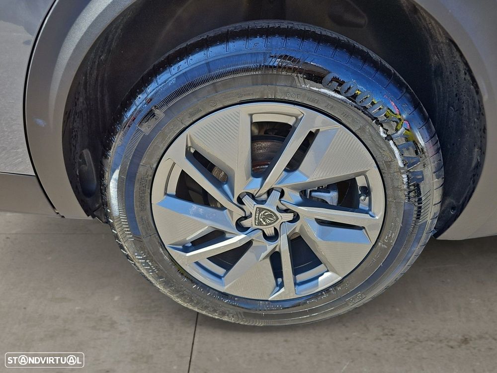Peugeot 408 1.2 PureTech Allure EAT8 - 15