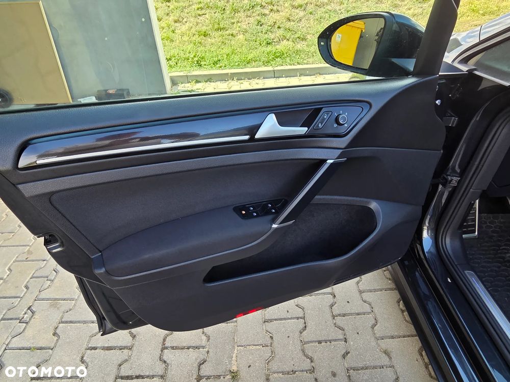 Volkswagen Golf 2.0 TDI BMT GTD - 30