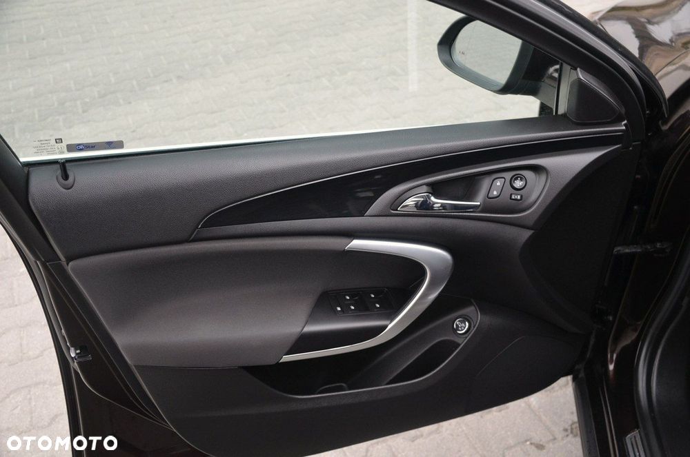 Opel Insignia - 17