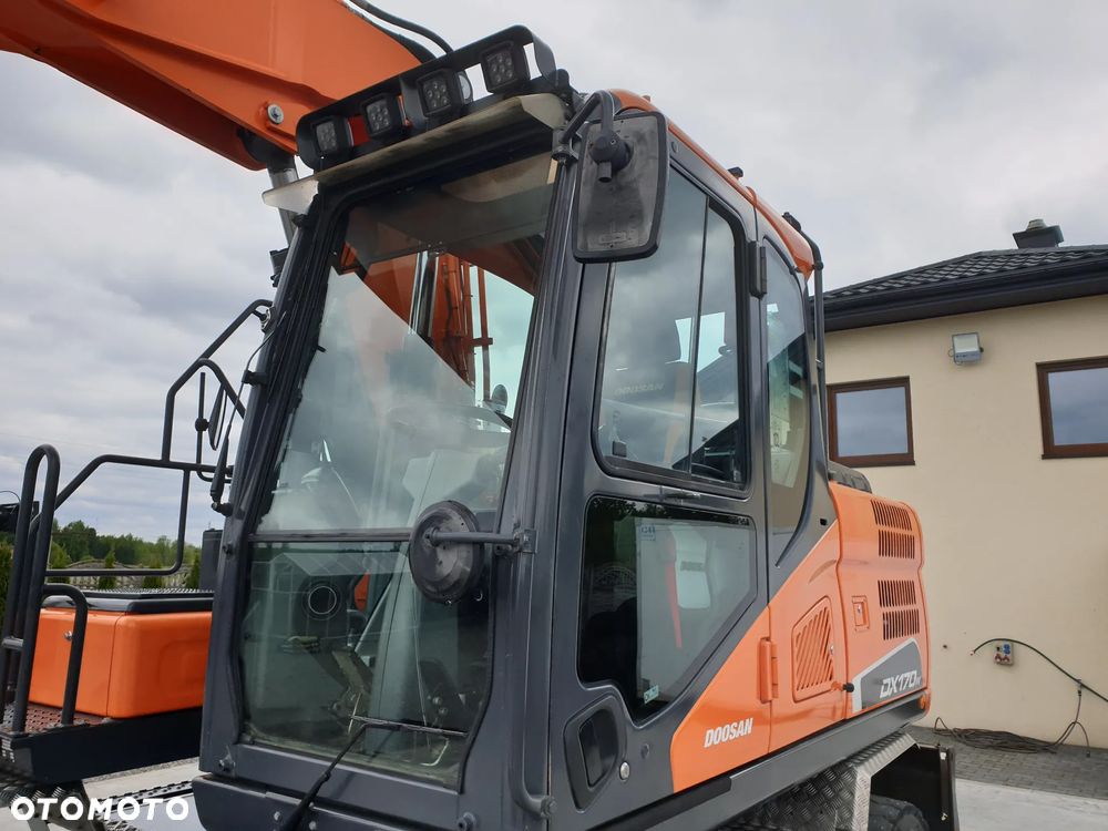 Doosan DX 170W ROTOTILT SPROWADZONY PIĘKNY STAN - 13