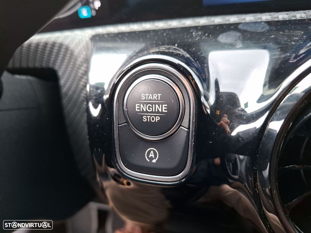 Mercedes-Benz A 200 - 18