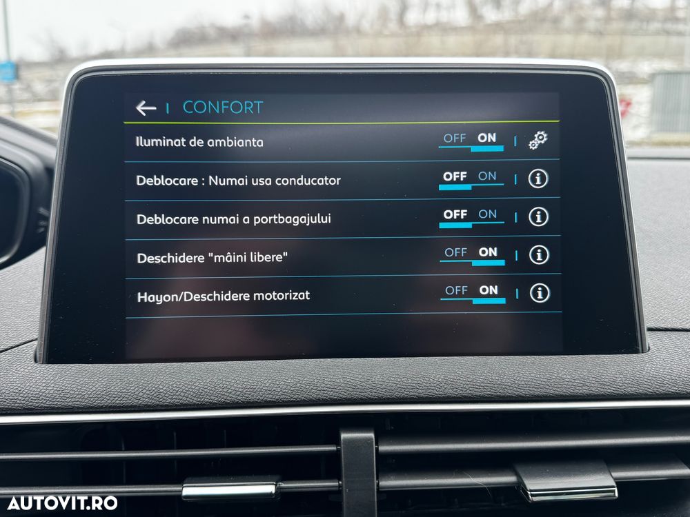 Peugeot 3008 PHEV EAT8 4X4 GT Pack - 34