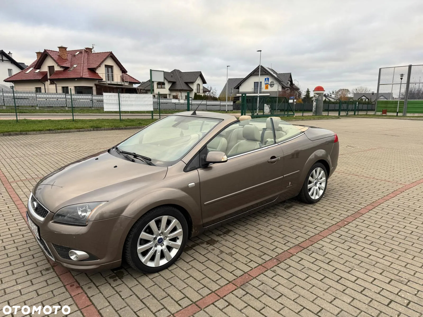 Ford Focus Coupe-Cabriolet 2.0 TDCi DPF Titanium - 7