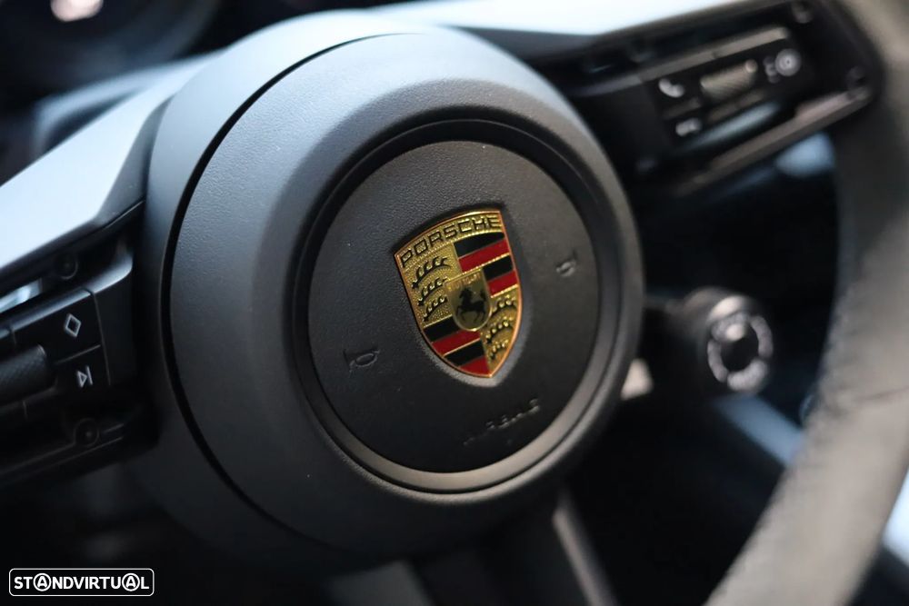 Porsche 911 Série F - 11